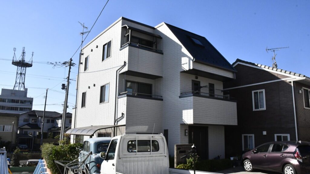ガルグレーの家